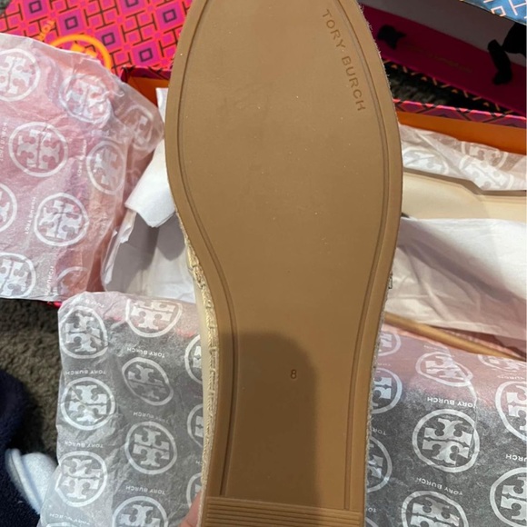 Woman’s shoes - Picture 4 of 4